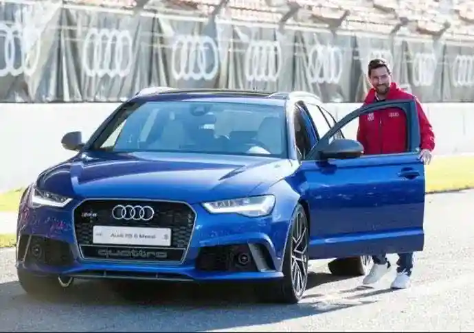 Messi-expensive-car-collection-ladfootball